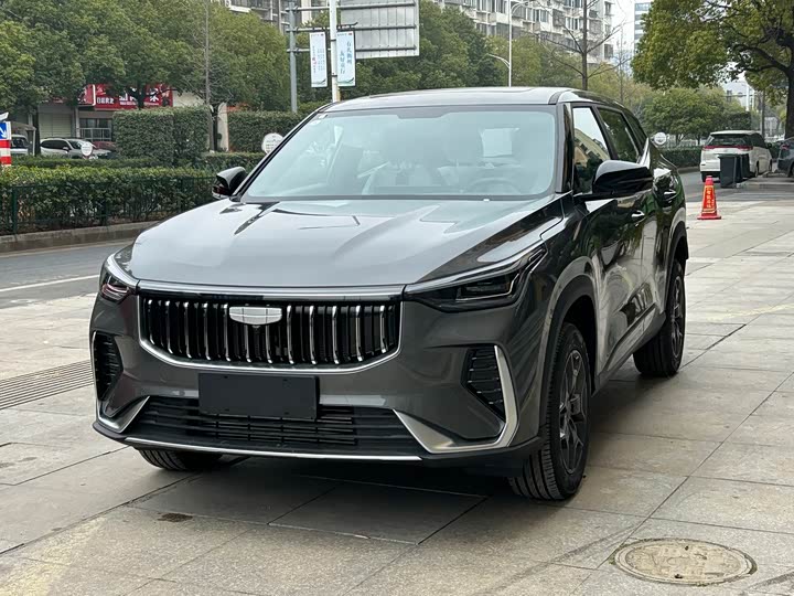 Фото 1 - Geely Atlas