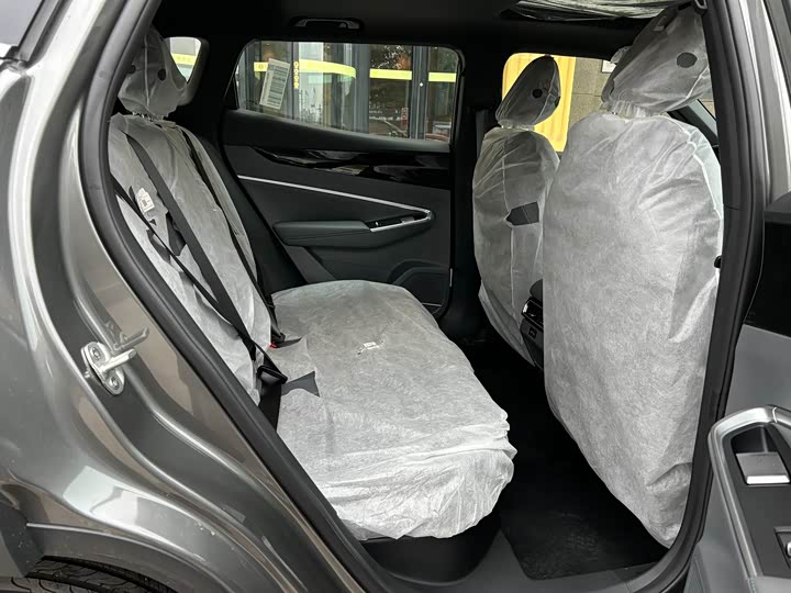 Фото 8 - Geely Atlas