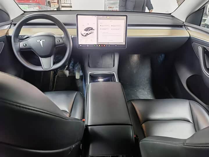 Фото 6 - Tesla Model Y