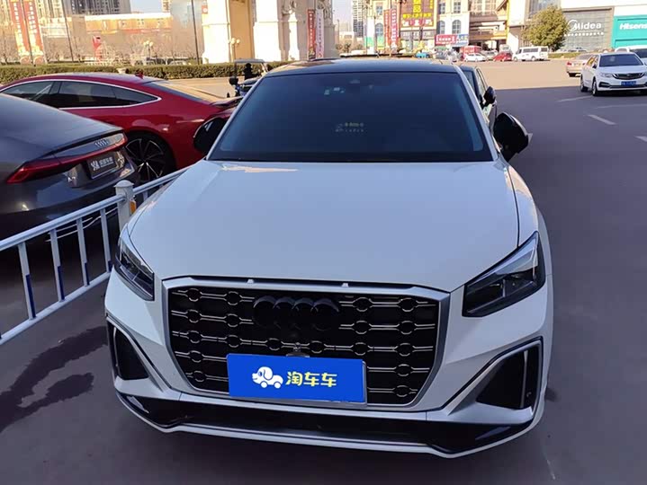 Фото 2 - Audi Q2L