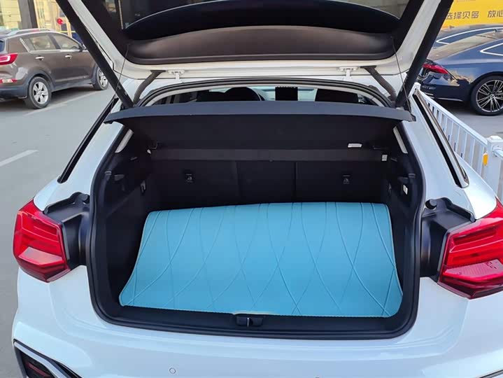 Фото 4 - Audi Q2L