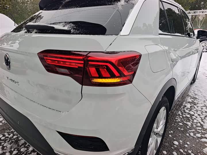 Фото 8 - Volkswagen T-Roc