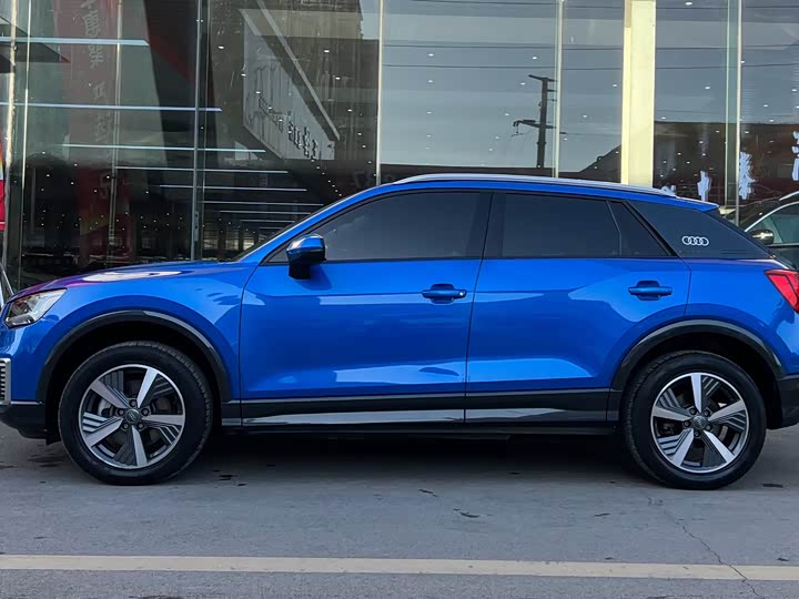 Фото 3 - Audi Q2L e-tron