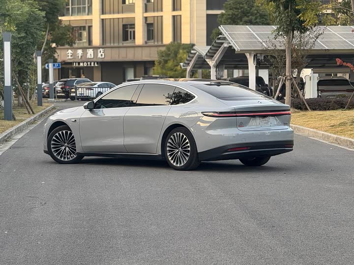 Фото 3 - Nio ET7