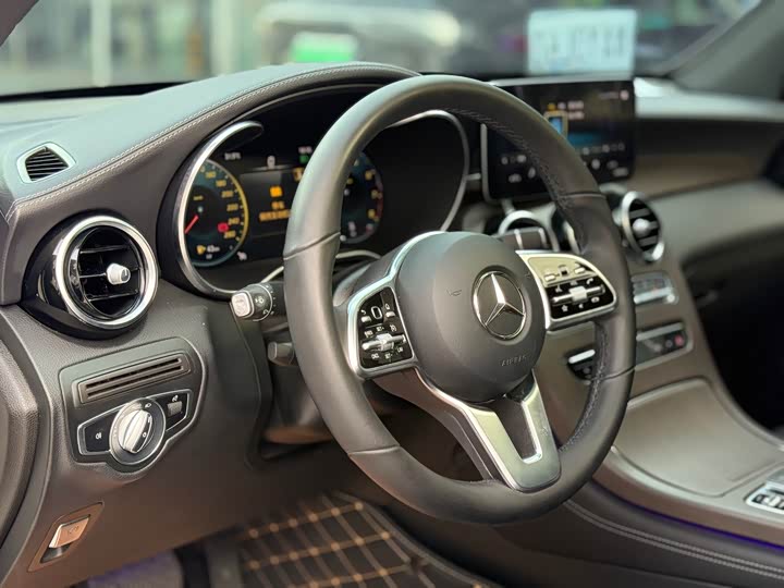 Фото 9 - Mercedes-Benz GLC-Class Coupe