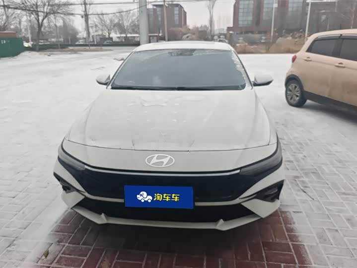 Фото 2 - Hyundai Elantra N line
