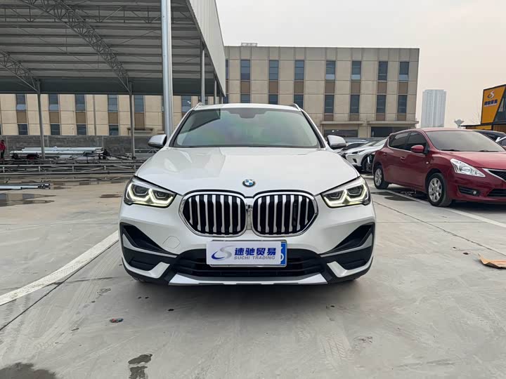 Фото 2 - BMW X1