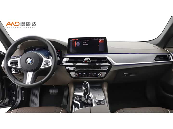 Фото 5 - BMW 5 Series