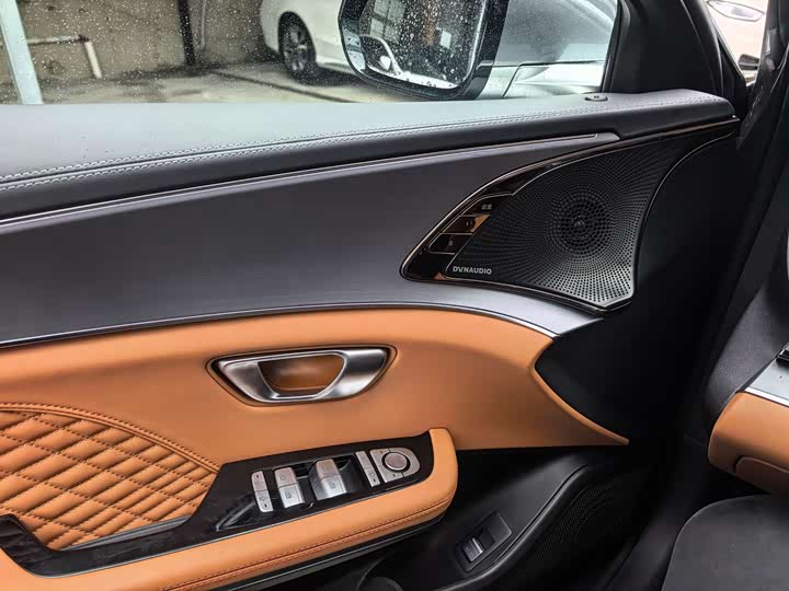 Фото 7 - BYD Han