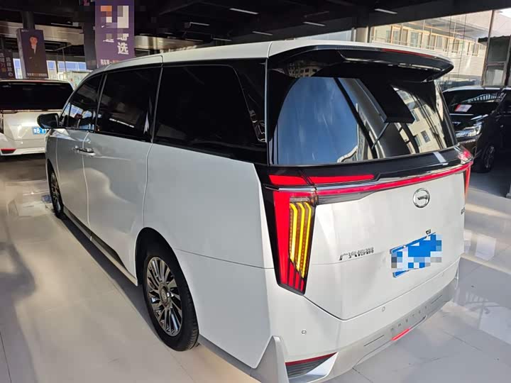 Фото 5 - GAC Trumpchi M8