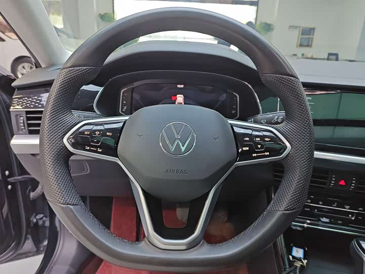 Фото 7 - Volkswagen Passat