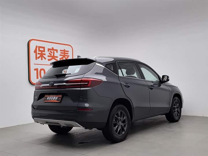 Фото 2 - BYD Song