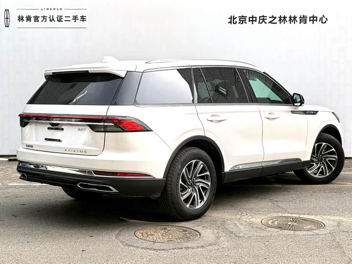 Фото 5 - Lincoln Aviator