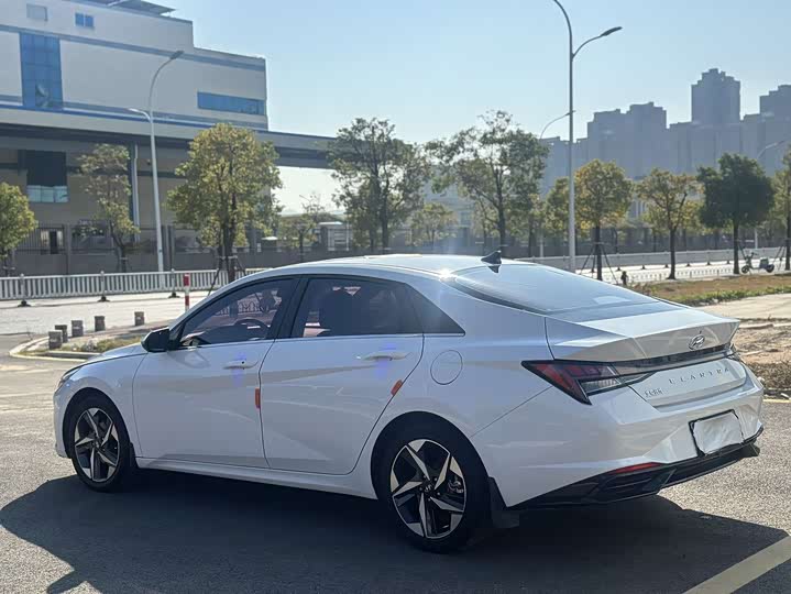 Фото 7 - Hyundai Elantra N line