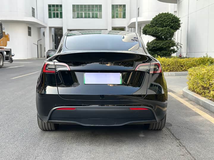 Фото 5 - Tesla Model Y