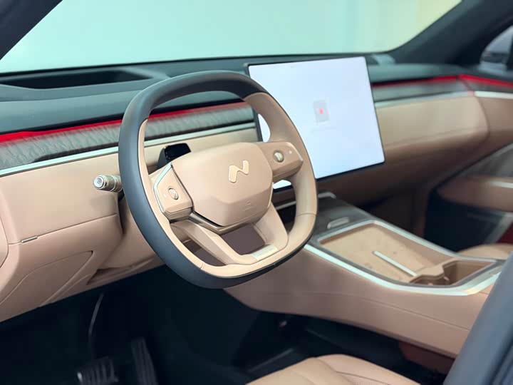 Фото 8 - Nio Onvo L90