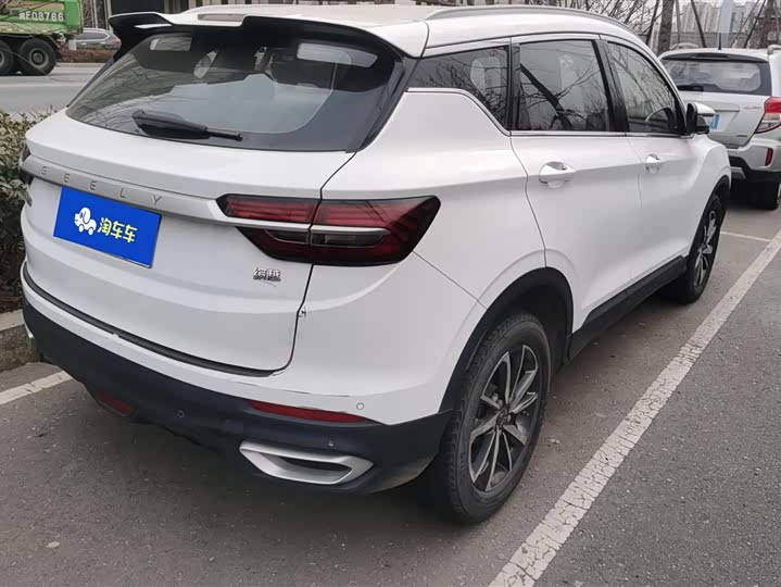 Фото 3 - Geely Coolray