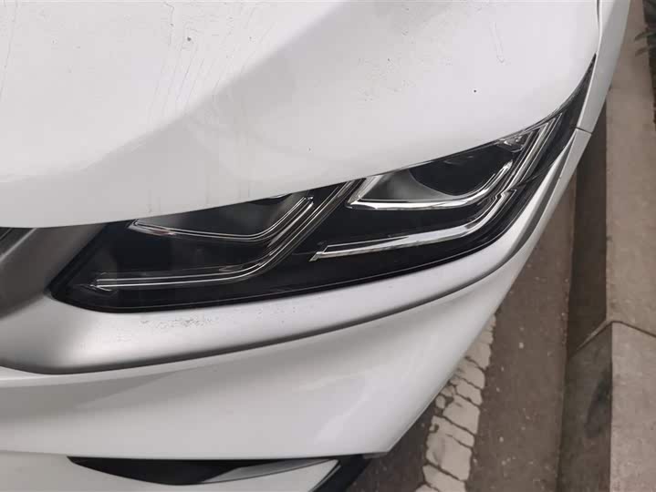 Фото 5 - Geely Coolray