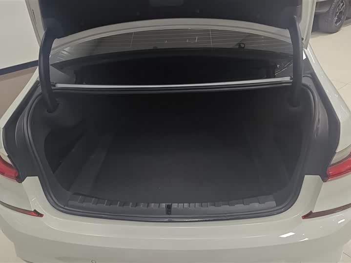 Фото 4 - BMW 3 Series