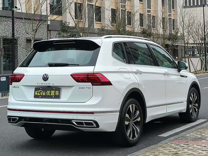 Фото 7 - Volkswagen Tiguan L Pro