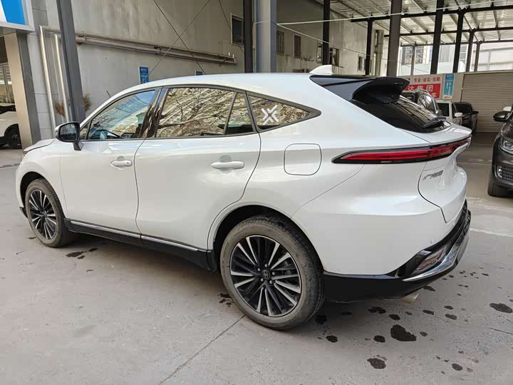 Фото 8 - Toyota Venza