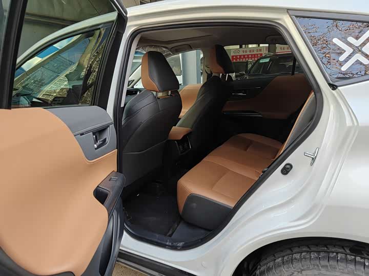 Фото 9 - Toyota Venza