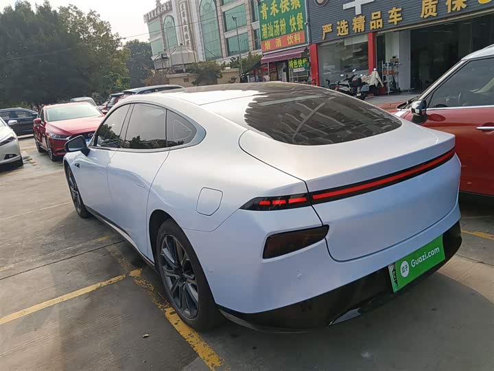 Фото 5 - XPeng P7