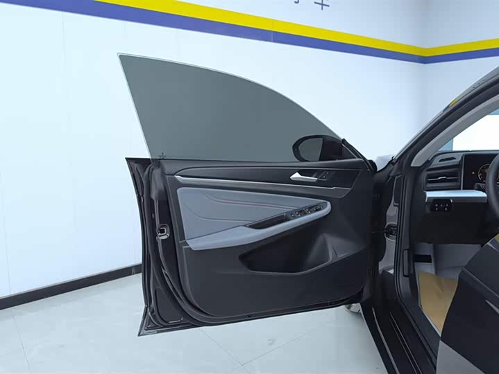 Фото 7 - Volkswagen Lamando L