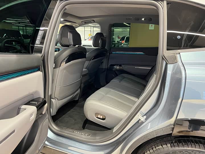 Фото 9 - Zeekr 7X