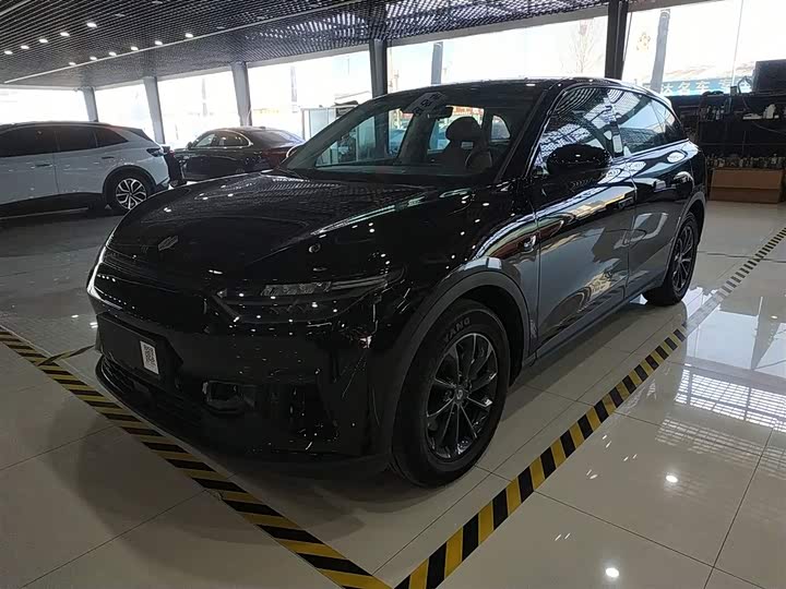 Фото 2 - Leapmotor C11