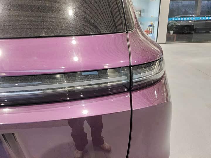 Фото 8 - LiXiang L9