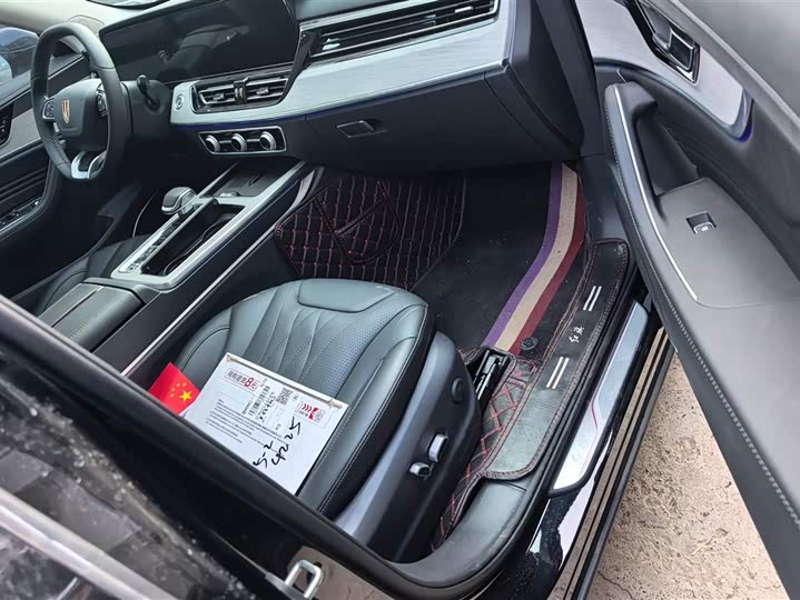 Фото 8 - Hongqi HS5