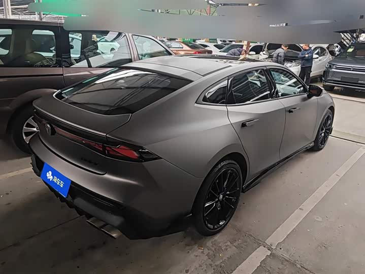 Фото 3 - Changan UNI-V