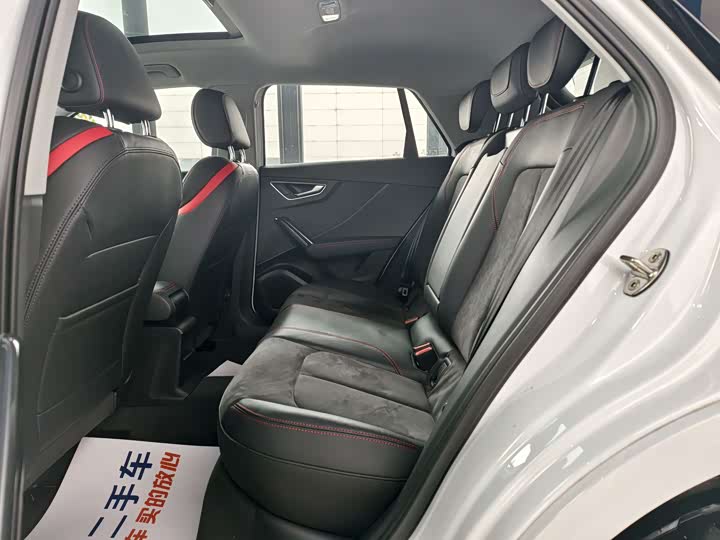 Фото 7 - Audi Q2L