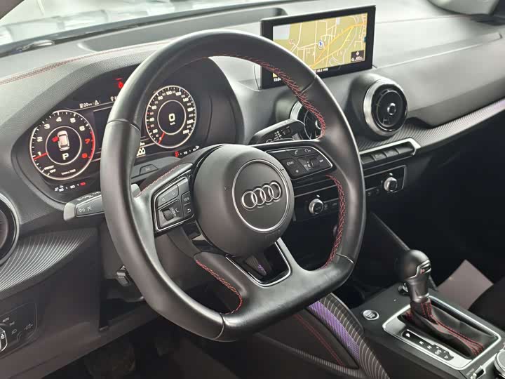 Фото 8 - Audi Q2L
