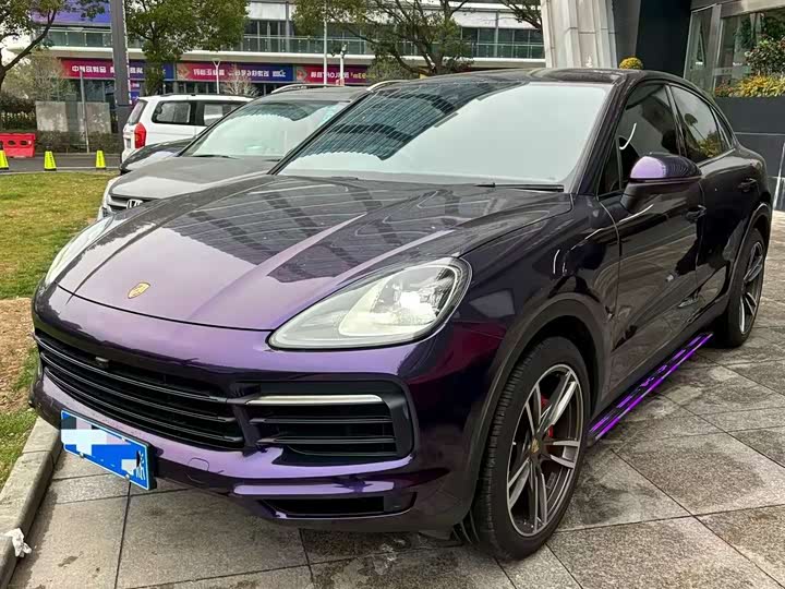 Фото 1 - Porsche Cayenne
