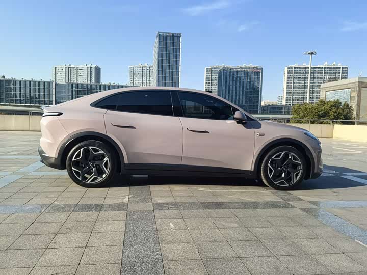 Фото 4 - Nio Onvo L60