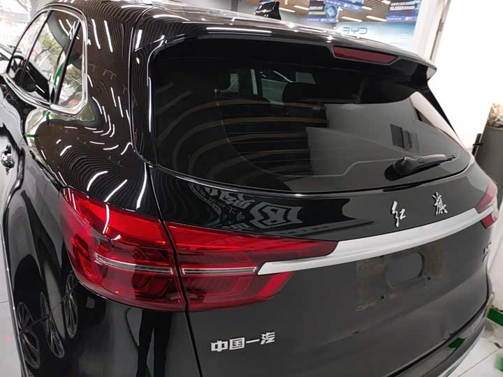 Фото 6 - Hongqi HS5