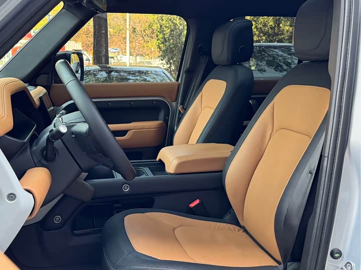 Фото 5 - Land Rover Defender