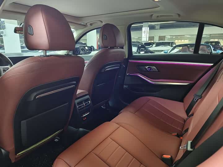 Фото 6 - BMW 3 Series