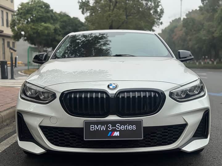 Фото 3 - BMW 1 Series