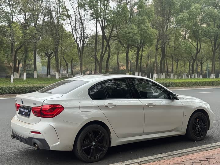 Фото 7 - BMW 1 Series