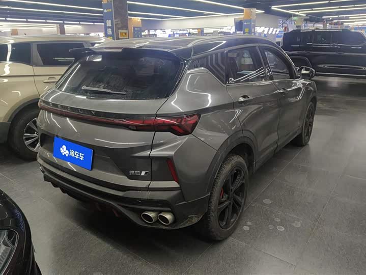 Фото 3 - Geely Coolray