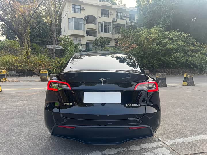 Фото 7 - Tesla Model Y