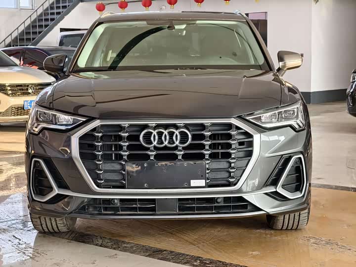 Фото 1 - Audi Q3