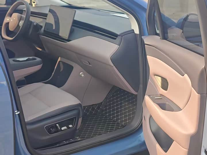 Фото 6 - Hongqi EHS5 (Tiangong 06)