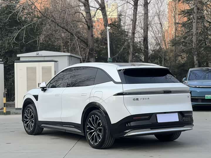 Фото 9 - Zeekr 7X