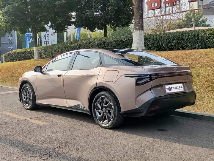 Фото 4 - Toyota bZ3