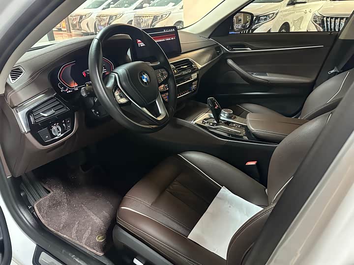 Фото 4 - BMW 5 Series