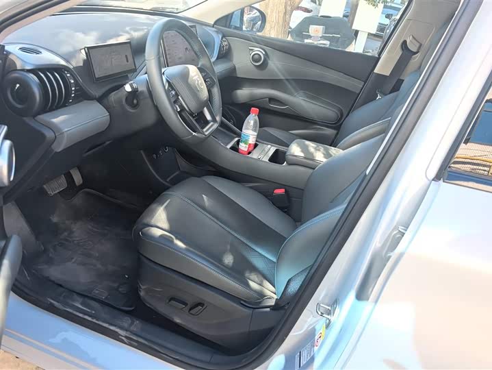 Фото 9 - BYD Yuan Plus